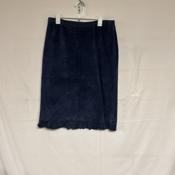 Blue Suede (leather) skirt - Picture 2 of 8